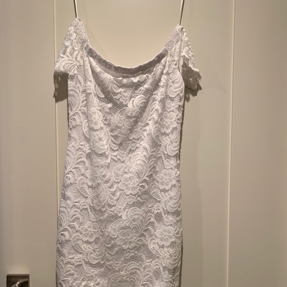 AMBIANCE: White Dress